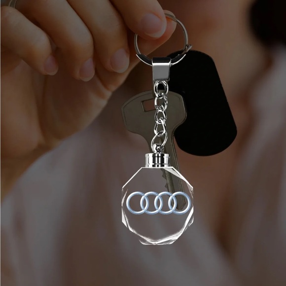 Audi logo keychain - Picture 4 of 4